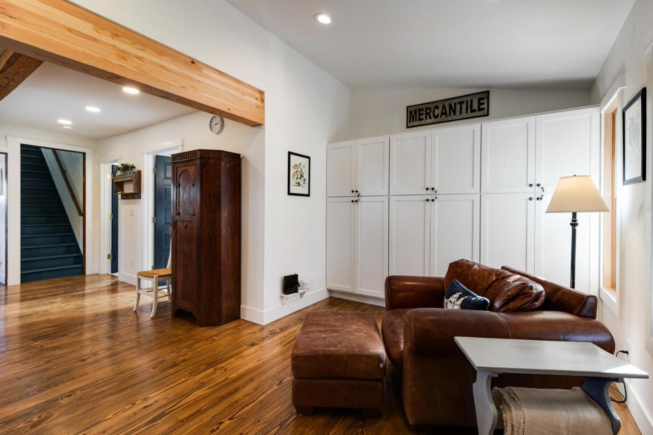 Historic Officer'S Farmhouse At Olf Coupeville Bagian luar foto