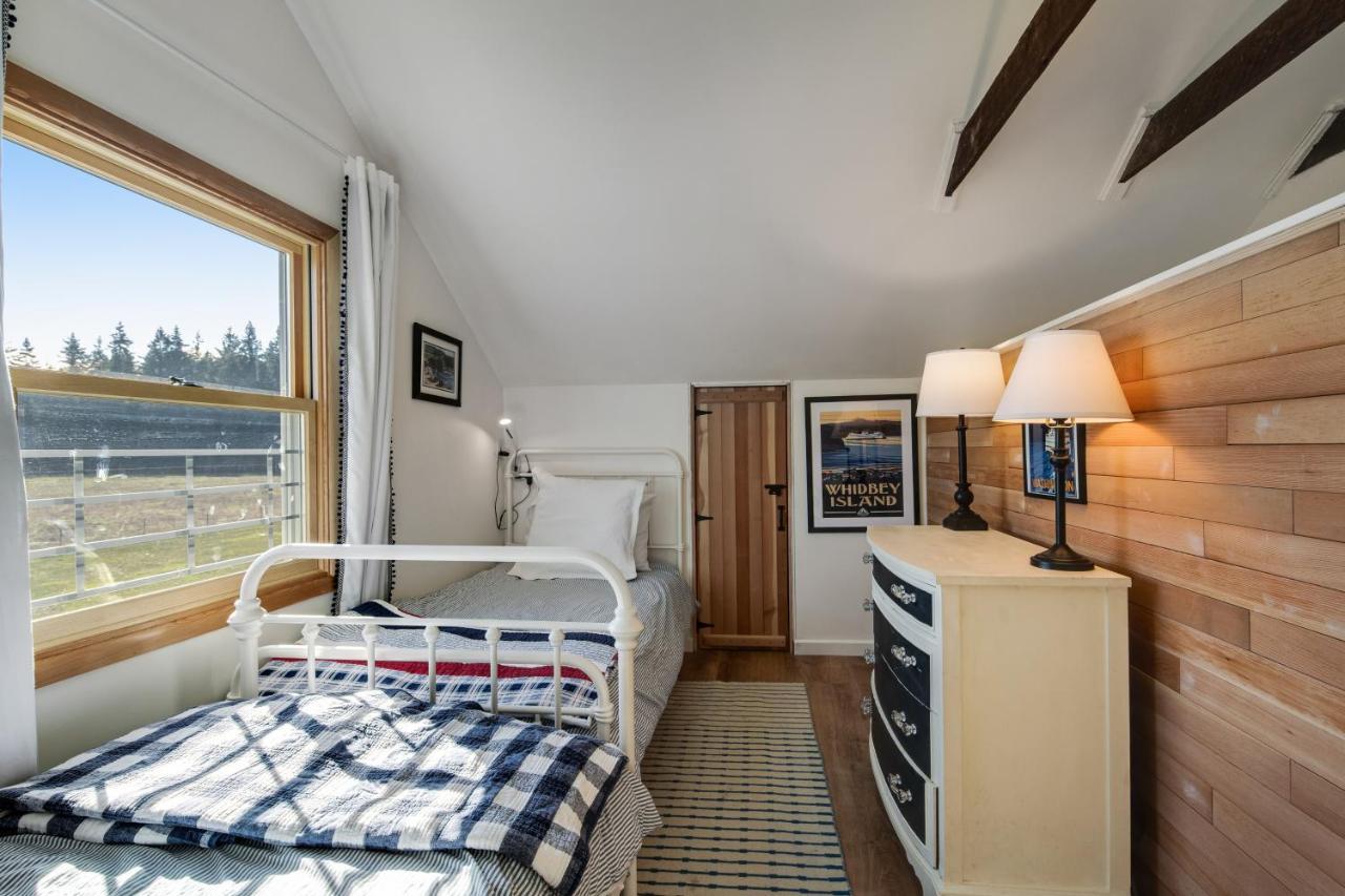 Historic Officer'S Farmhouse At Olf Coupeville Bagian luar foto