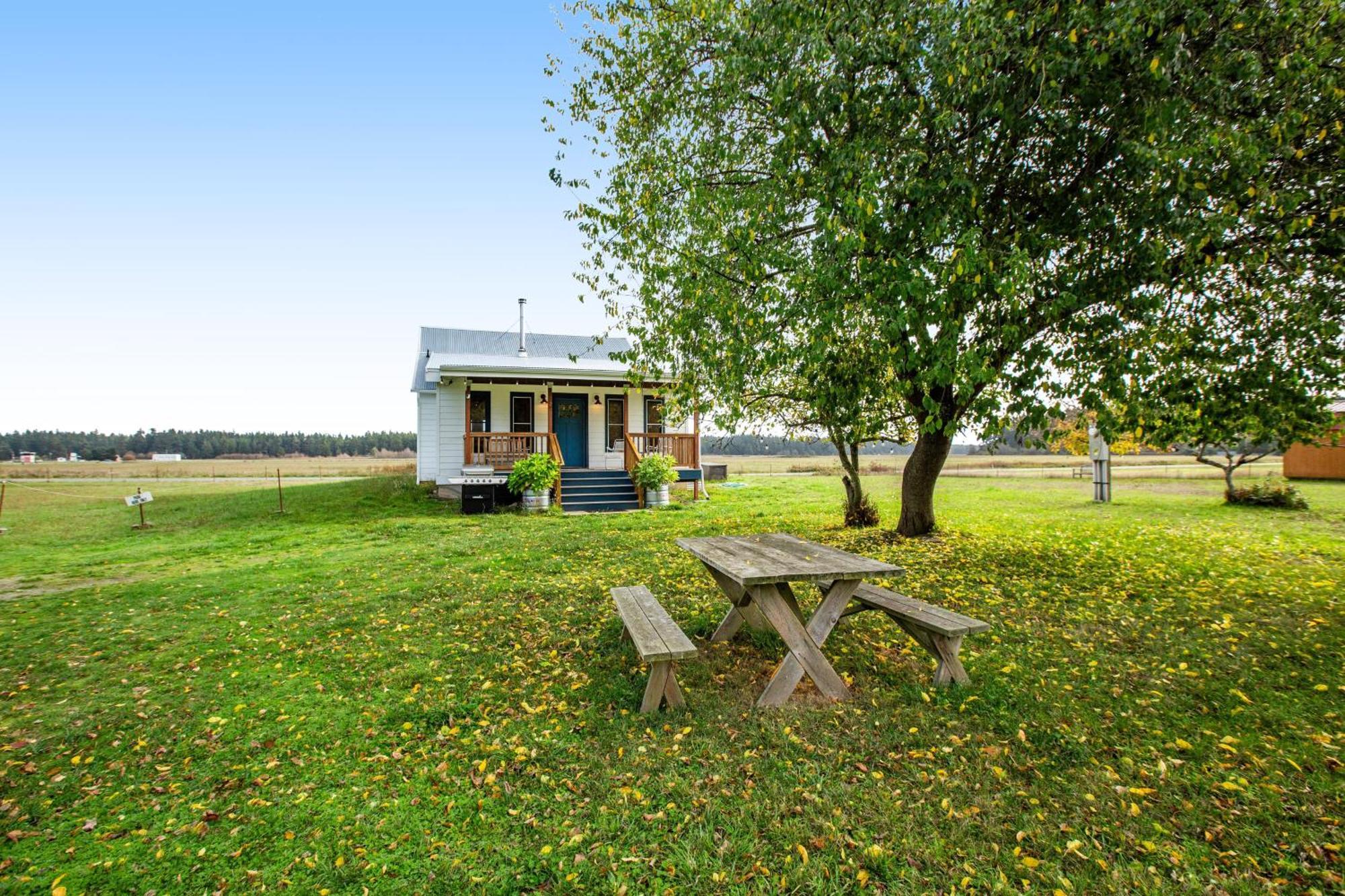 Historic Officer'S Farmhouse At Olf Coupeville Bagian luar foto